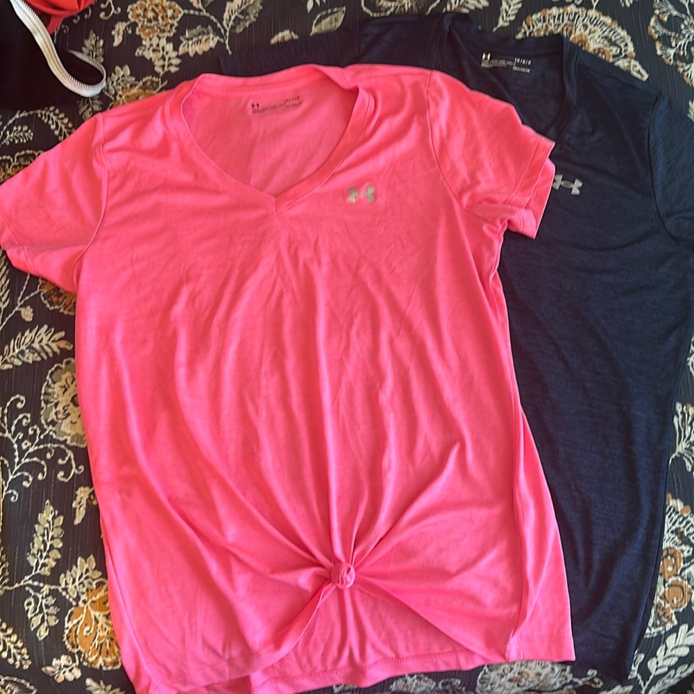 Set of 2- women’s Under Armor V -neck Workout Tops